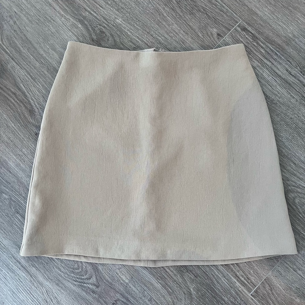 NWT Wilfred Classic Mini Skirt